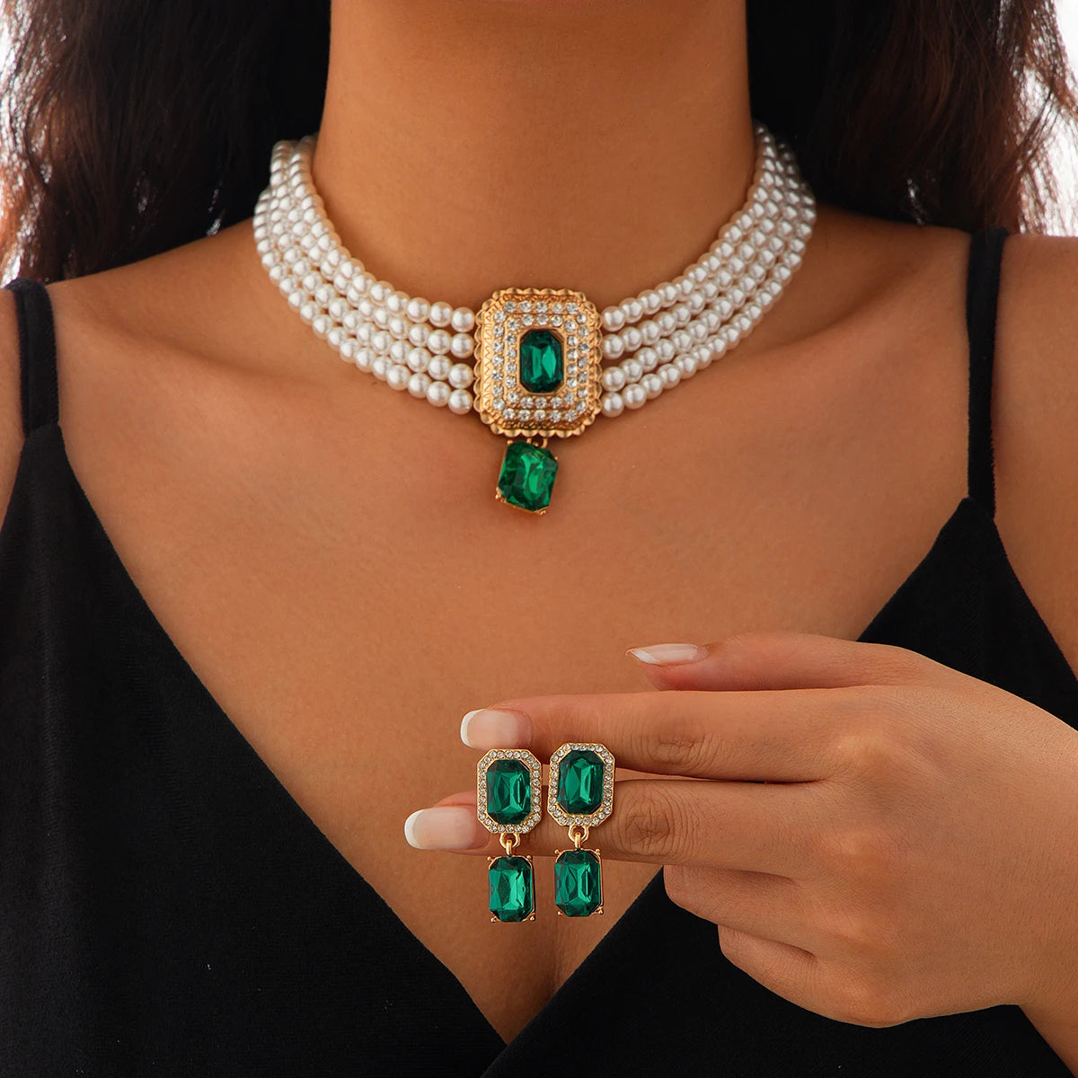 Collier à Double Couche et Boucles d'Oreilles en Perle