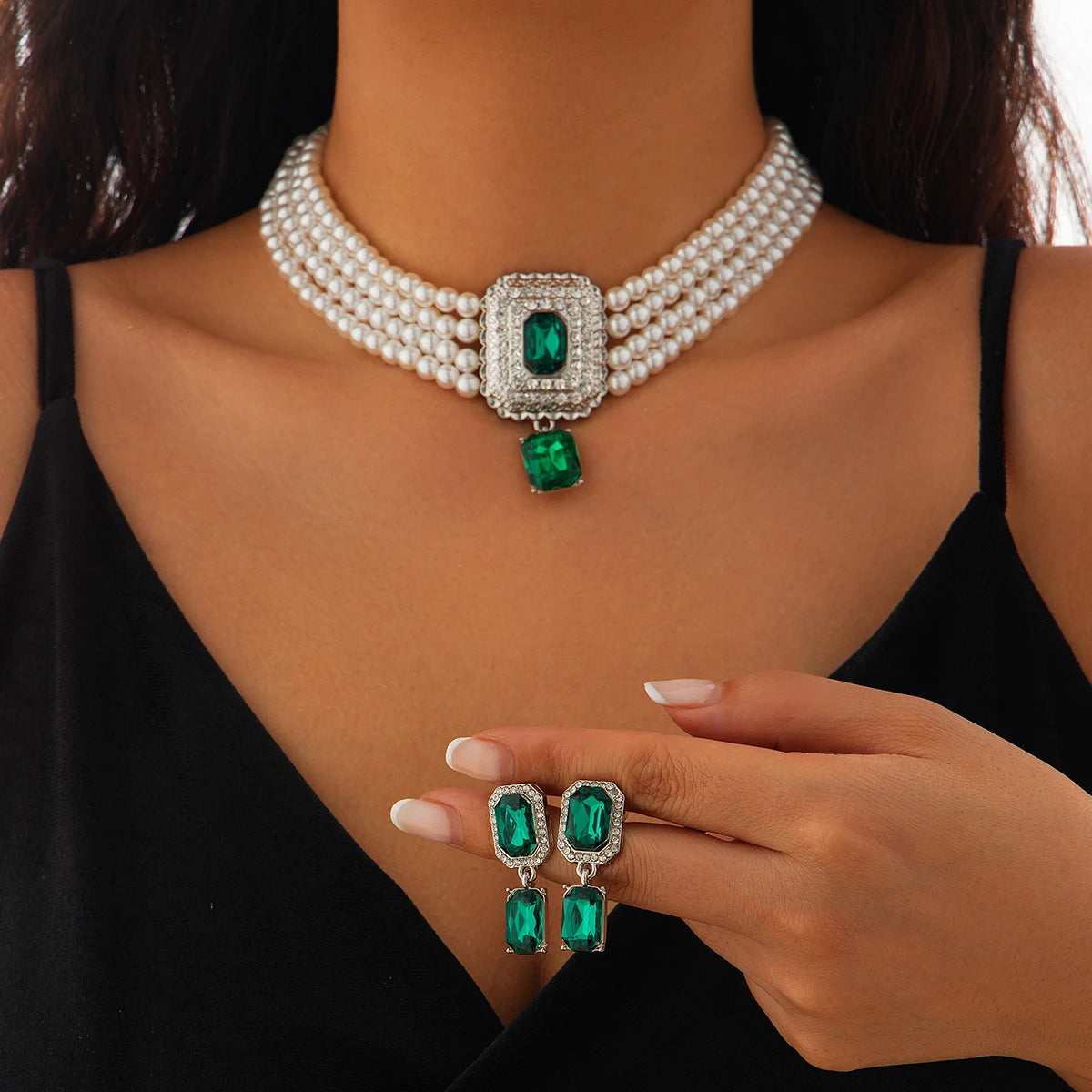 Collier à Double Couche et Boucles d'Oreilles en Perle