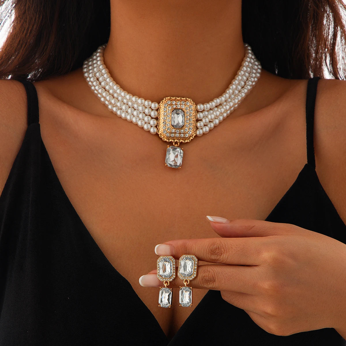 Collier à Double Couche et Boucles d'Oreilles en Perle